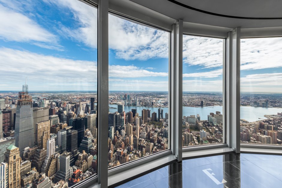 Вид из окна небоскреба в Нью-Йорке