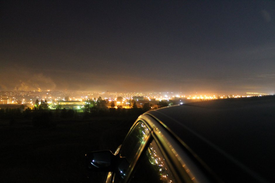 Вид из машины ночью