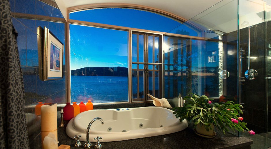 Ванная комната мечты с видом на океан