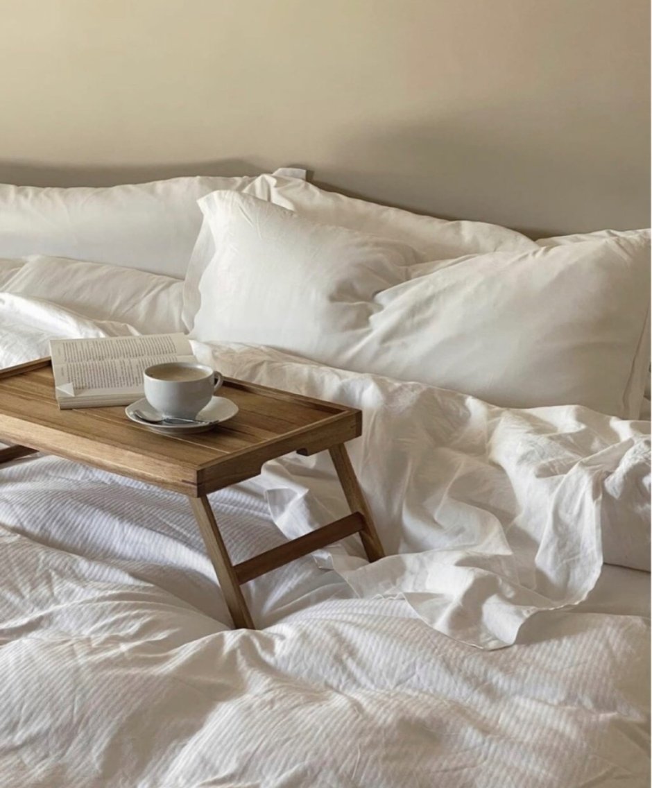 Instagram aesthetic Bed
