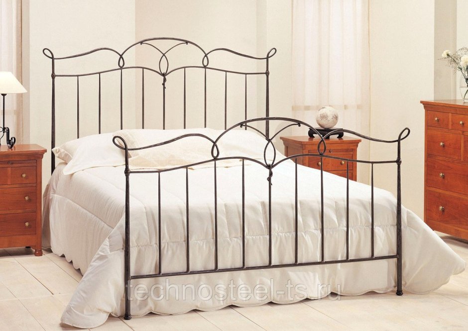 Металлические кровати в английском стиле
