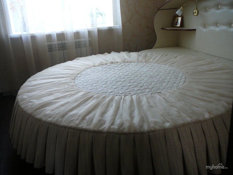 Плед на круглую кровать