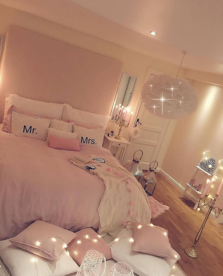 Красивая спальня розовая