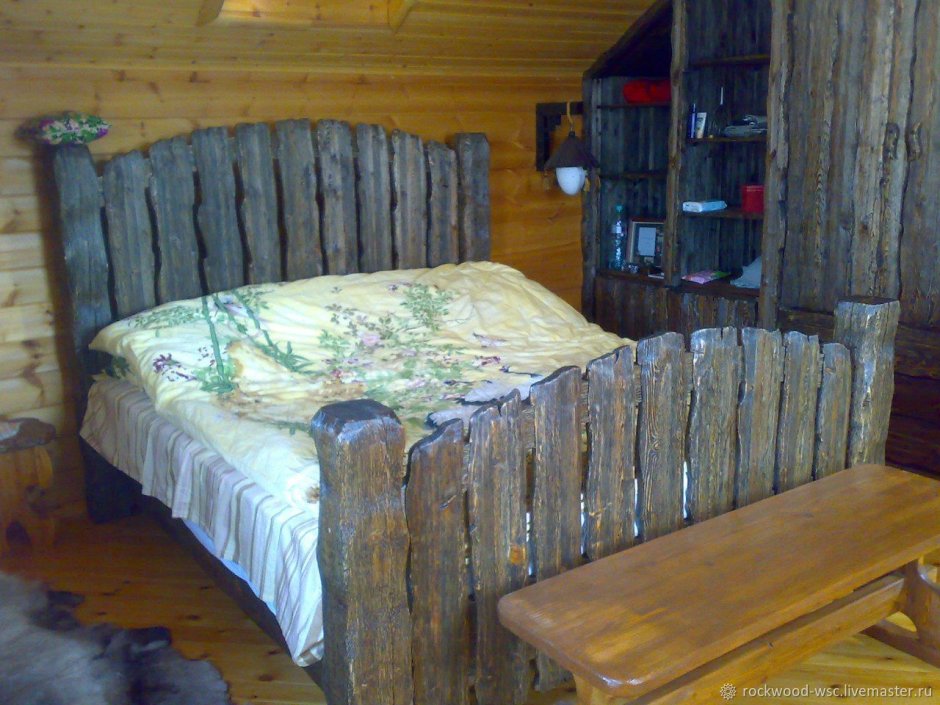 Кровать под старину брашированная
