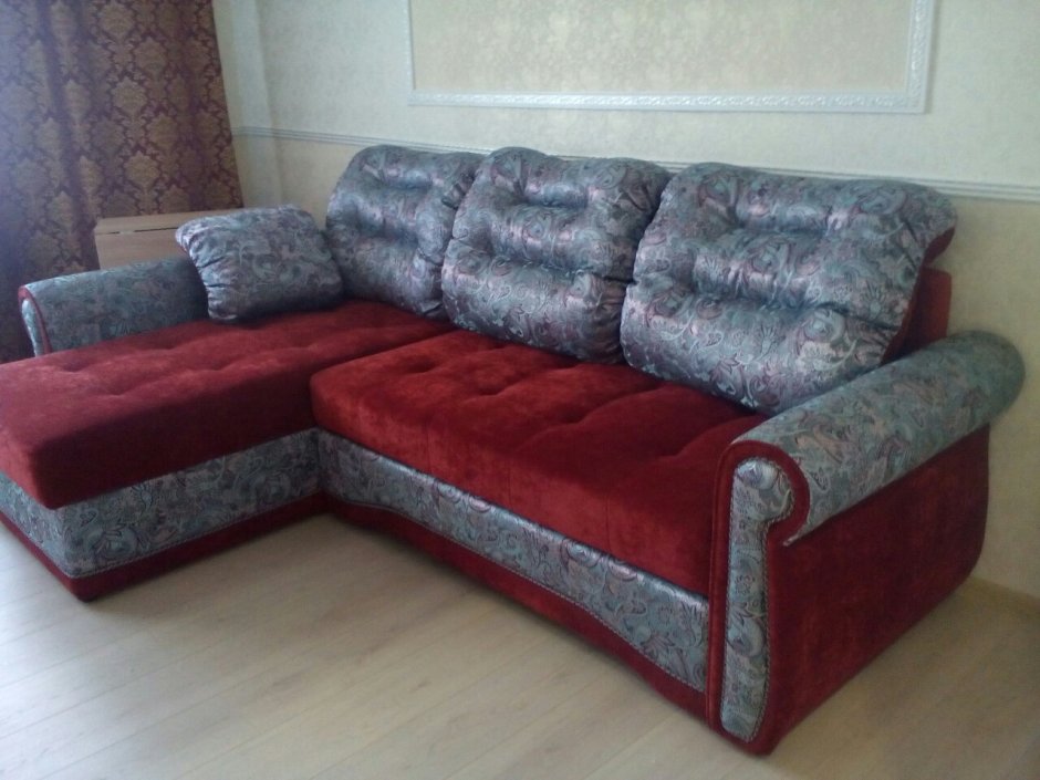 Угловой диван в Восточном стиле
