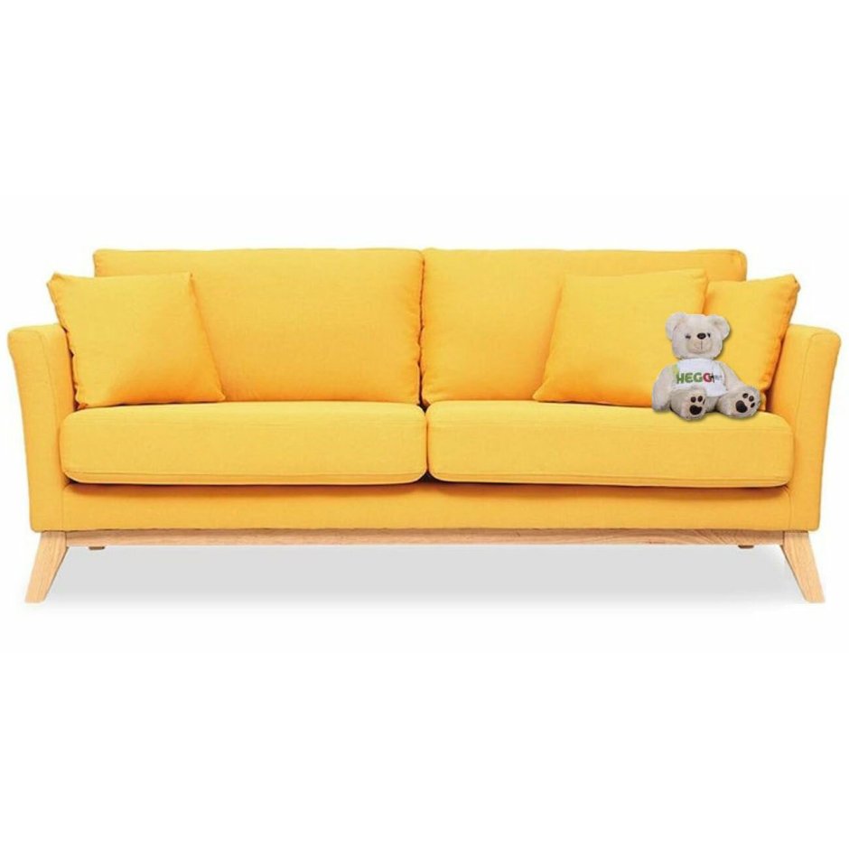 Маленький желтый диван
