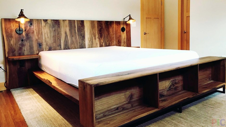 Кровать в эко стиле из массива