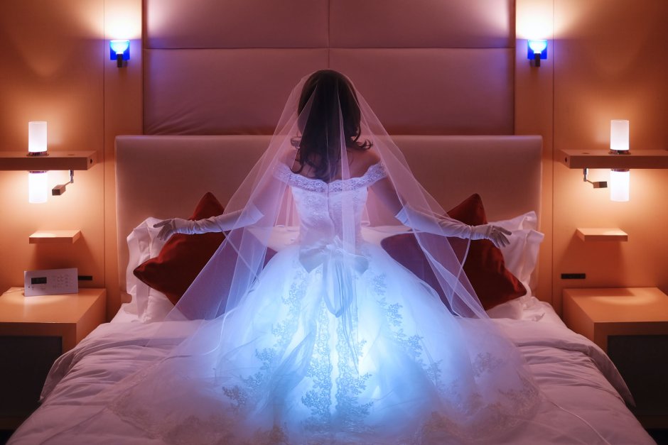 Комната невесты платье