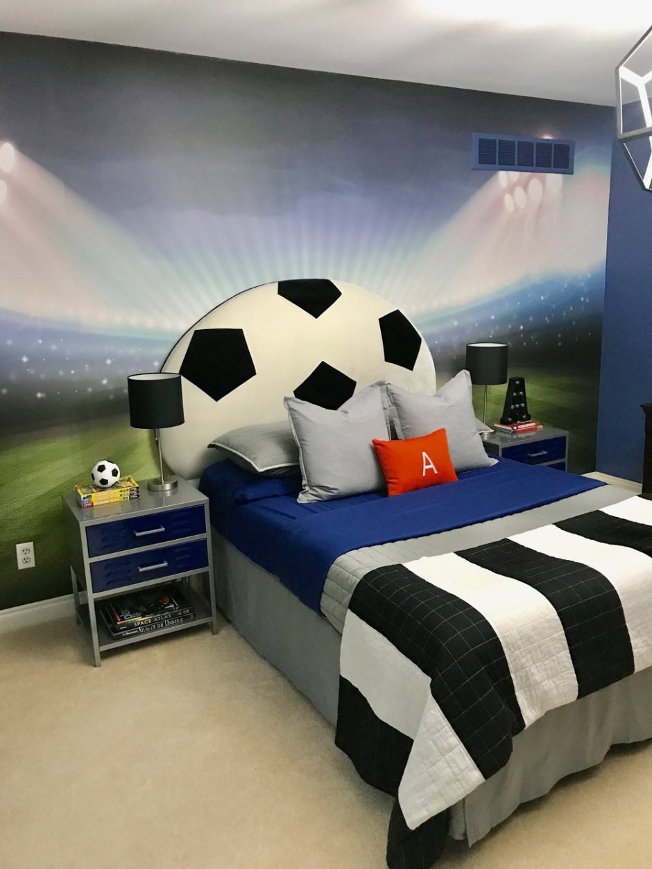 Детская комната футболиста