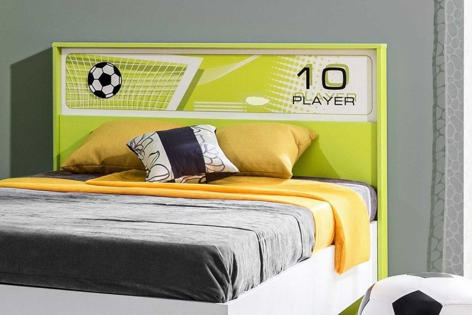 Кровать в футбольном стиле