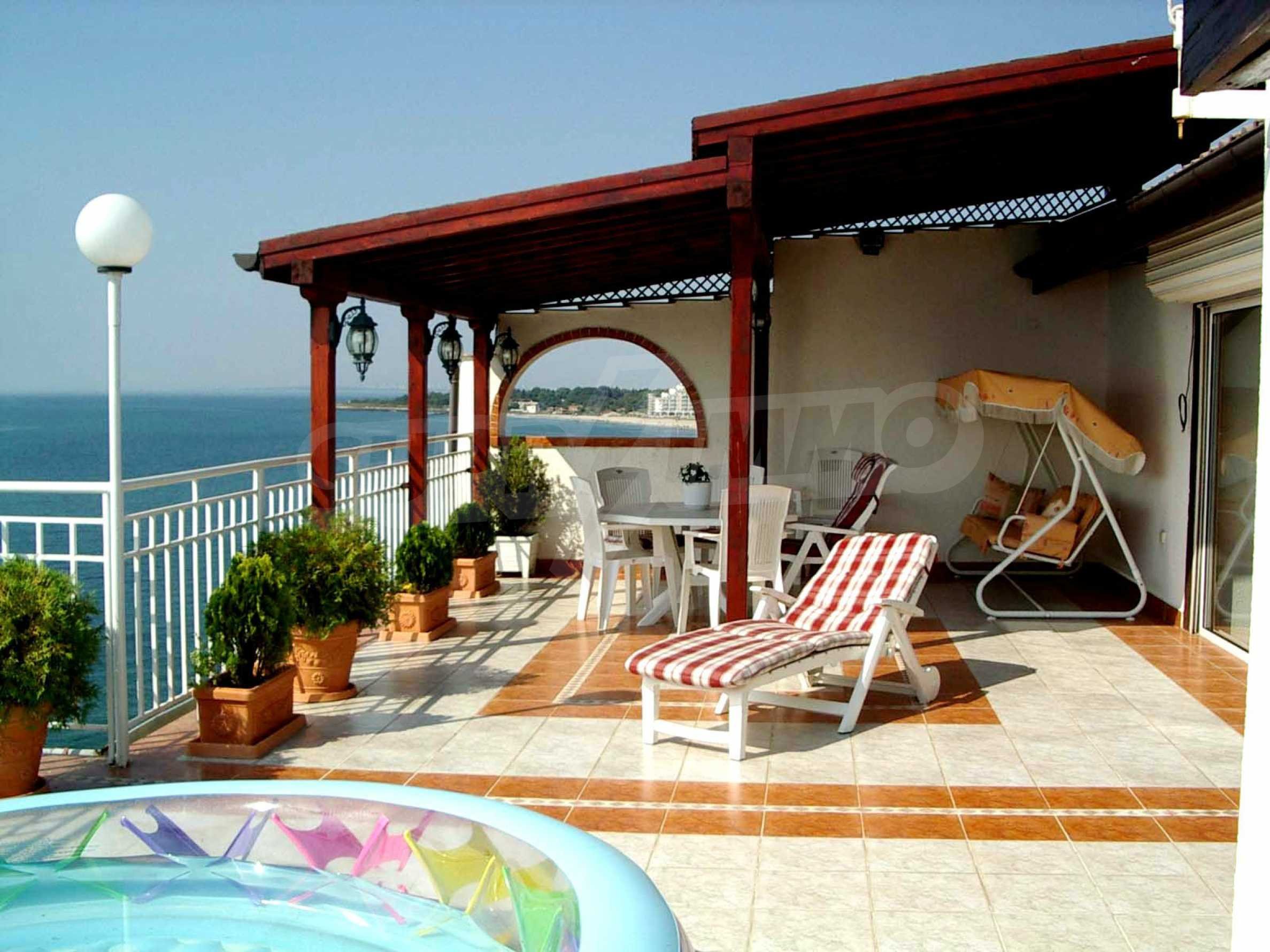 Болгария дом на берегу купить квартиру в марселе франция