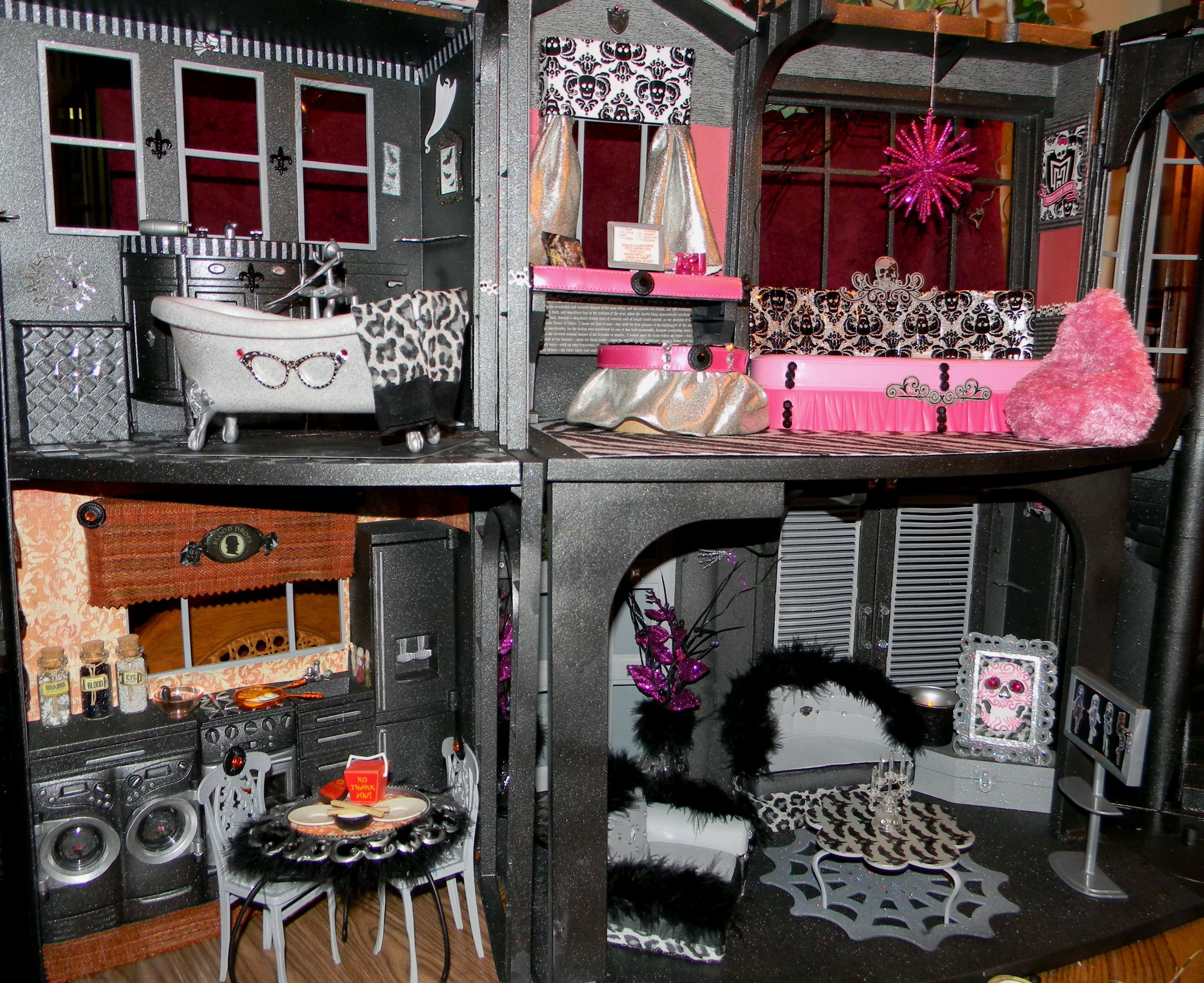 Домик для Кукол своими руками. Мой MONSTER HOUSE для кукол Monster High.