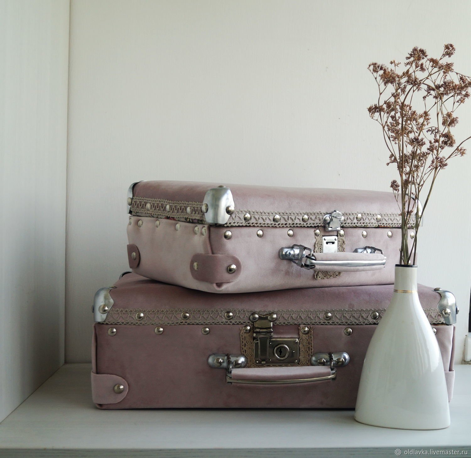 10 идей применения старого чемодана в домашнем интерьере