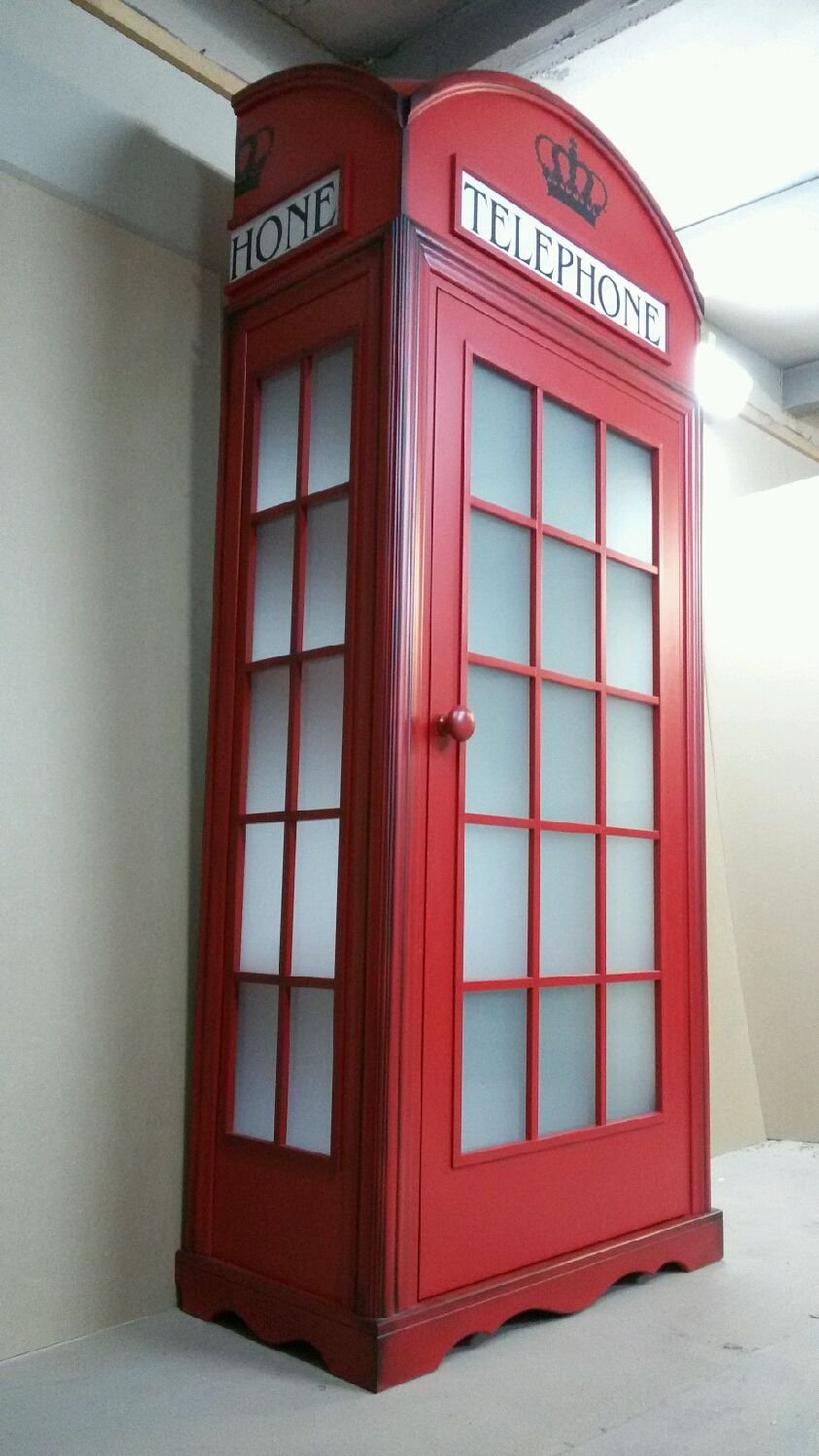 Шкаф телефонная будка Лондон