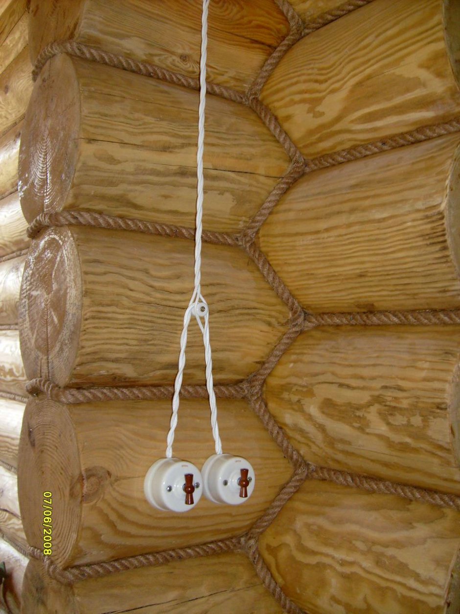 Декоративные электрокоробки на потолок