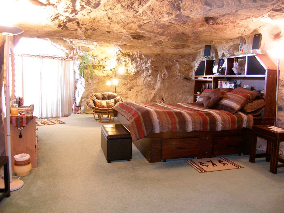 Интерьер в стиле пещеры