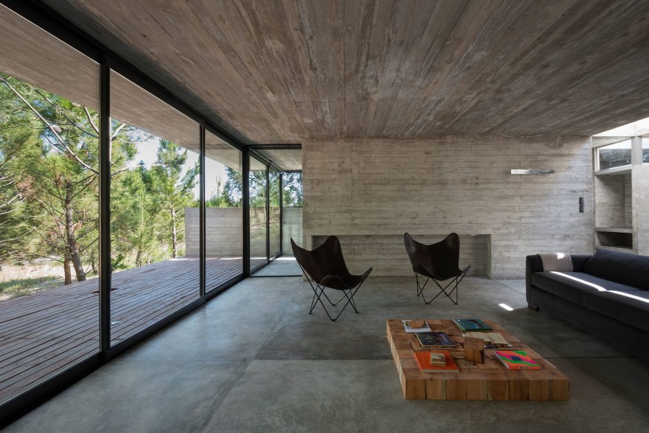 Дом монолитный бетон