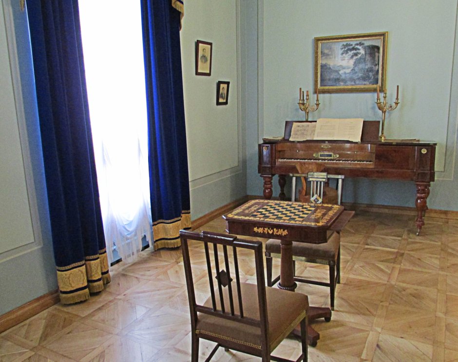 Дом-музей Пушкина в Санкт-Петербурге