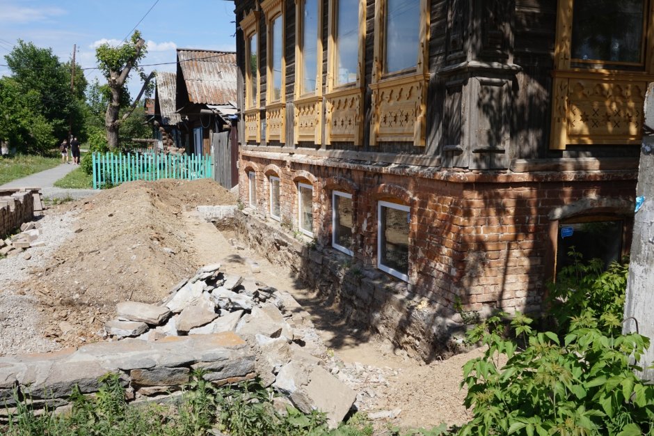 Закопанные дома Волгоград