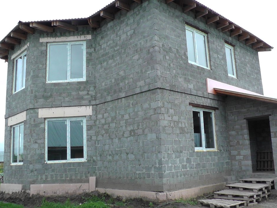 Дом из керамзитных блоков