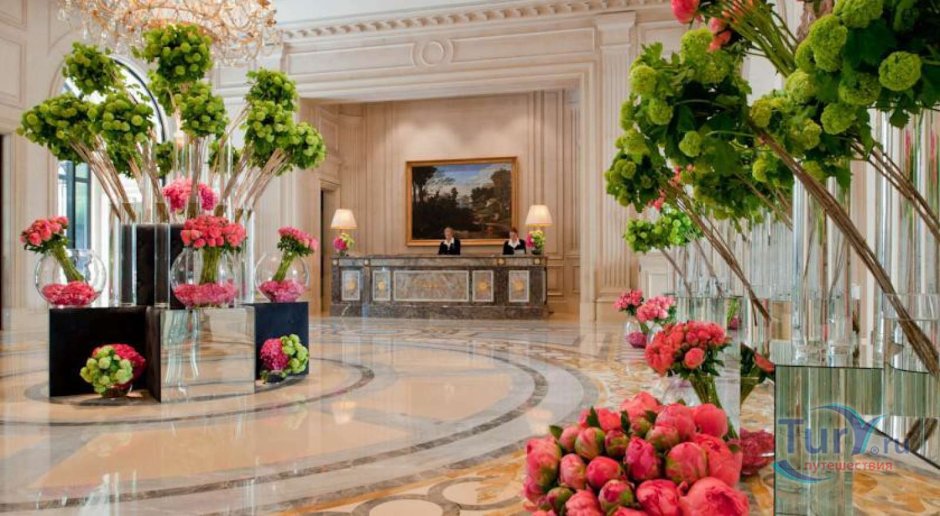 Four Seasons George v Paris Холл