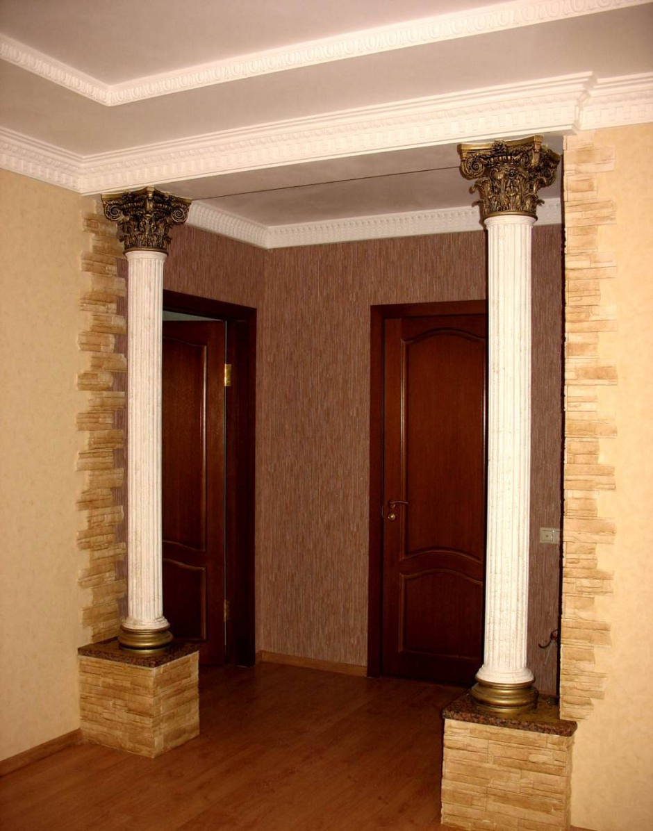Декор дверных проемов искусственным камнем