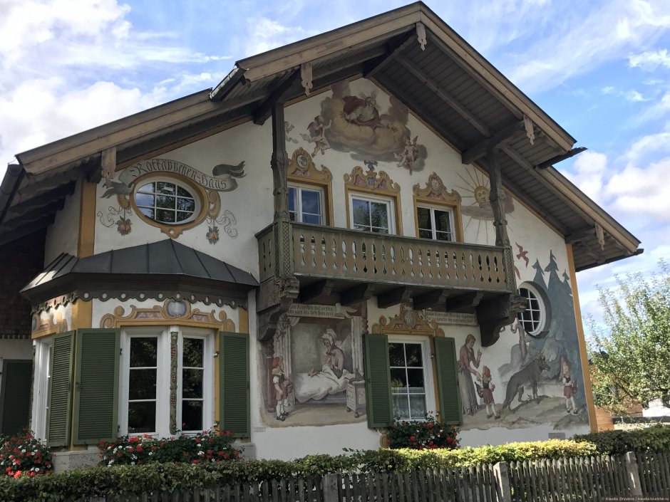 Уникальные росписи домов Франции