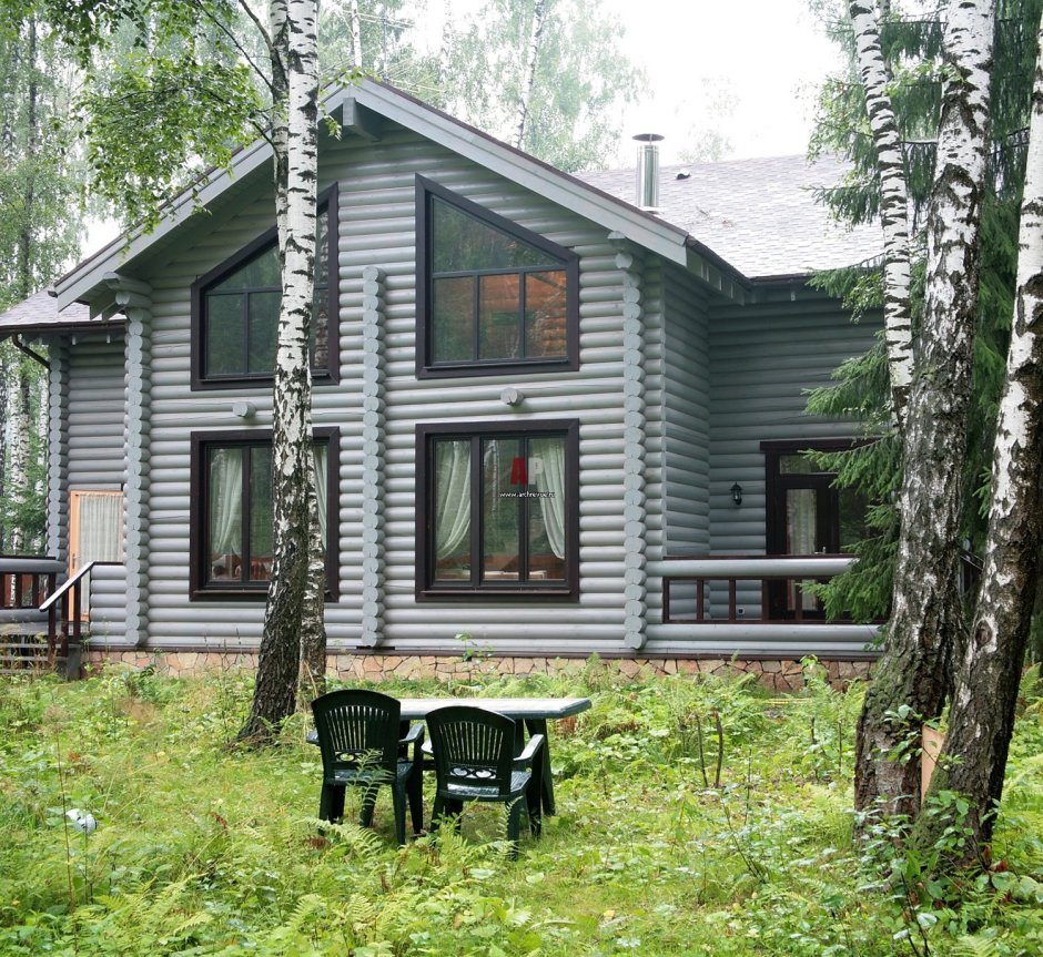 Дом Скандинавия из оцилиндрованного бревна