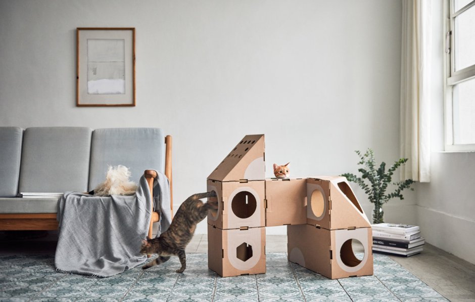 Домик для кота из коробок (39 фото)