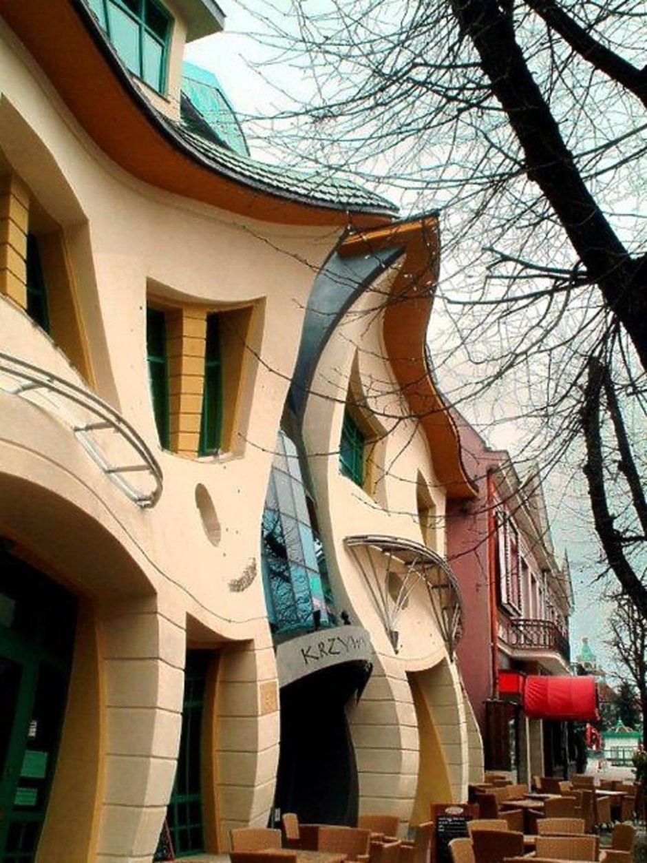 Кривой дом в польском городе Сопот