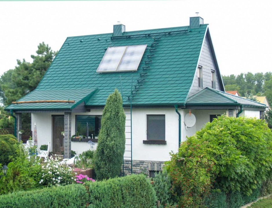 Серо зеленый фасад дома