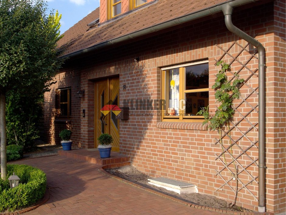Фасад дома, отделанный клинкерным кирпичом Feldhaus Klinker