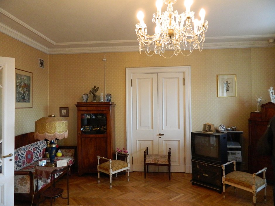 Музей квартира Улановой на Котельнической набережной