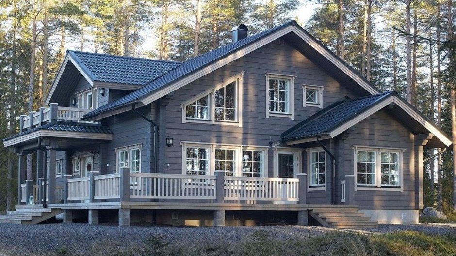 Покрашенные деревянные дома