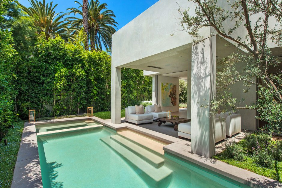 Дом с бассейном Лос Анджелес