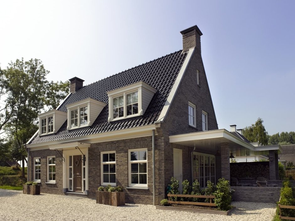 Фасад дома в голландском стиле