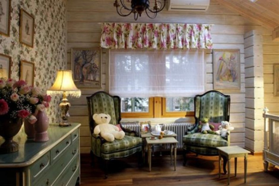 Занавески в деревянный дом в стиле Кантри