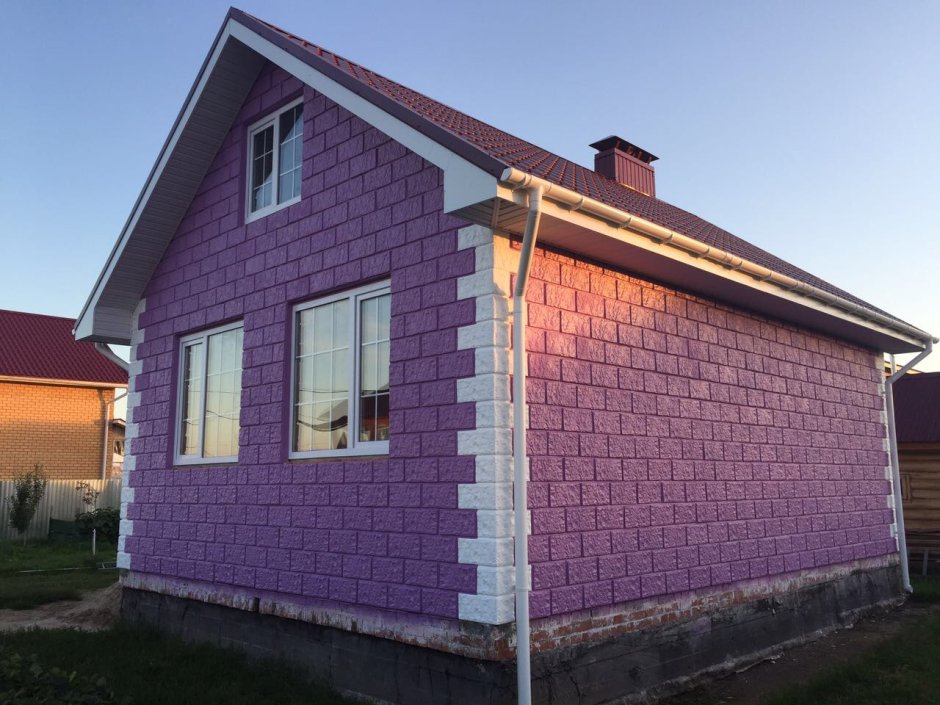 Покрасить кирпичный дом