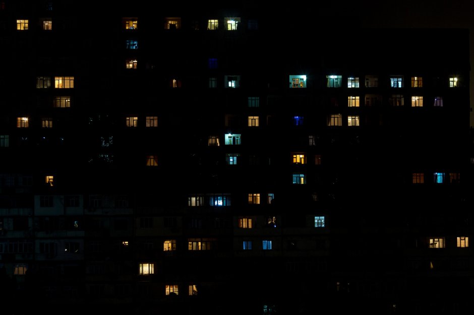 Свет в окнах многоэтажек