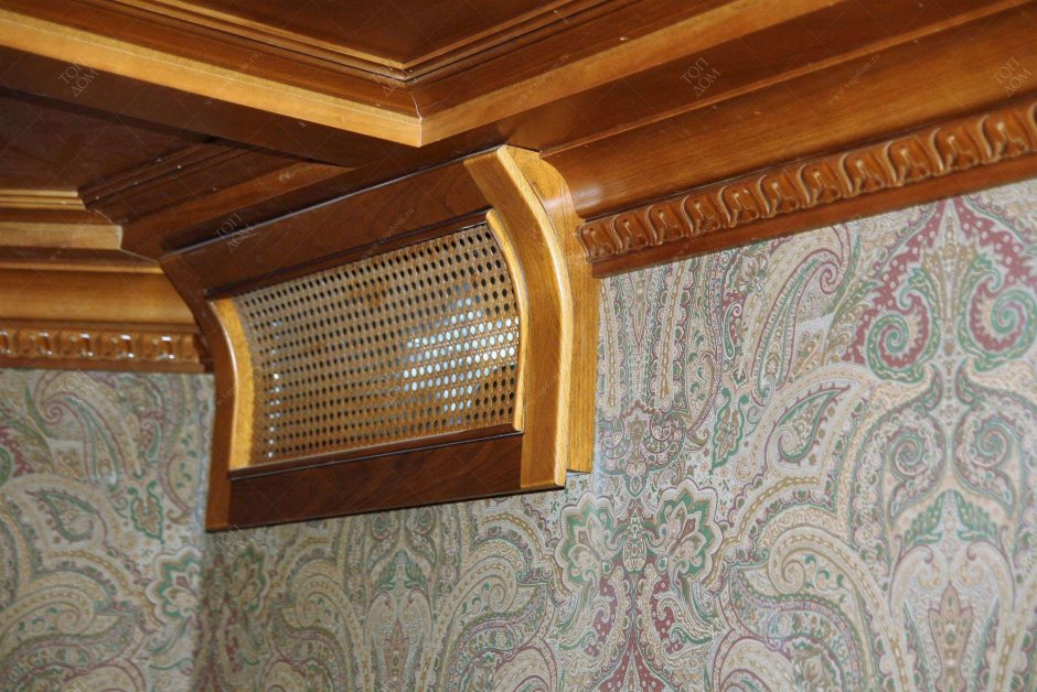 Дизайнерские вентиляционные решетки в деревянном потолке