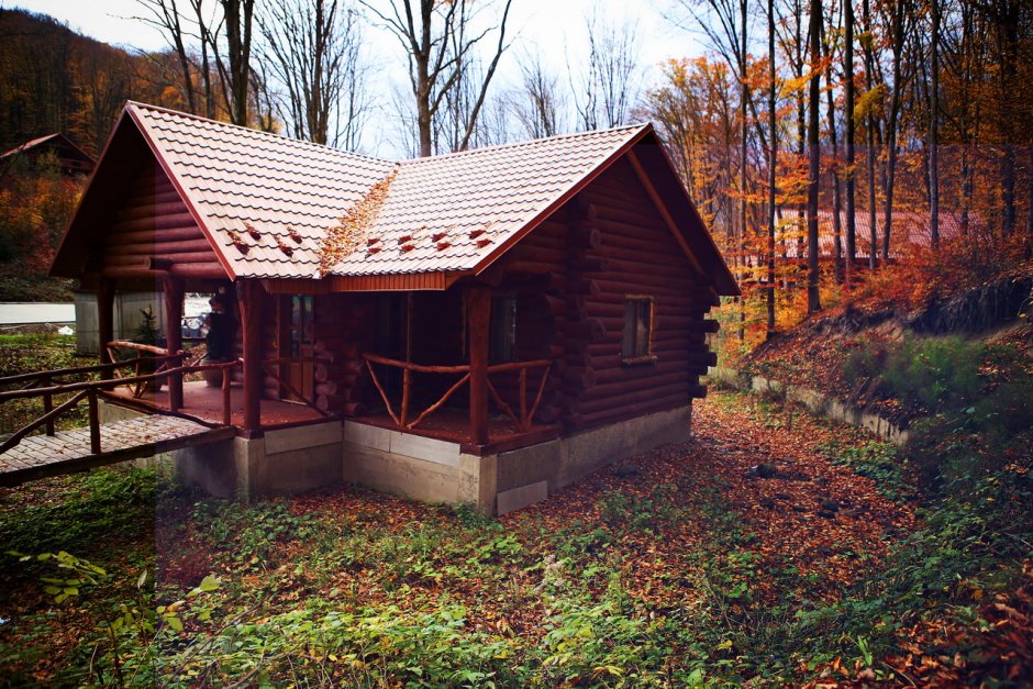 Домик деревянный двухместный