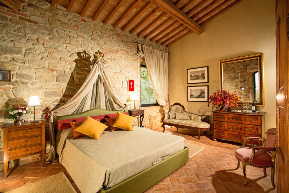 Спальня в Тосканском стиле