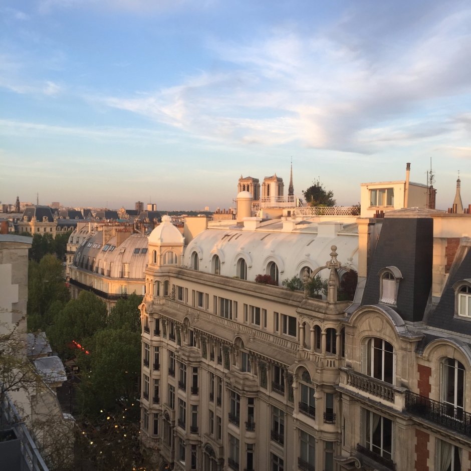 Город с крыши Франция