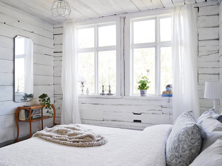 Интерьер деревянного дома в белом цвете (49 фото)