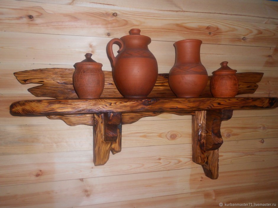 Полка для посуды в деревенском стиле