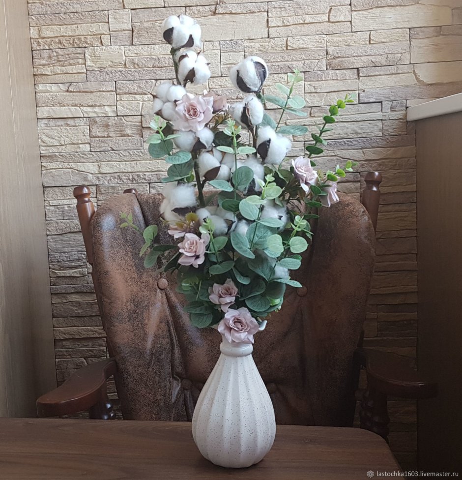 Искусственные цветы в напольную вазу