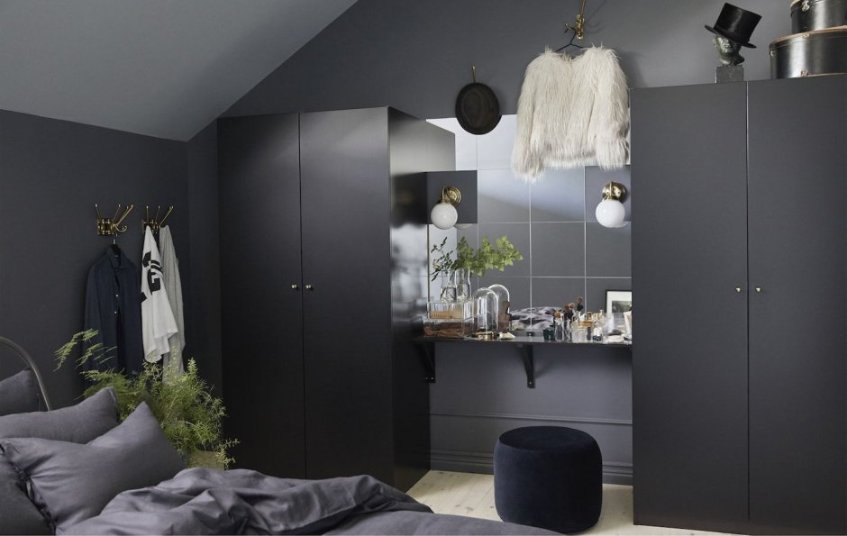 Черный шкаф ikea ПАКС В интерьере