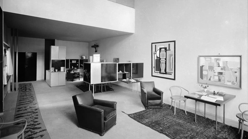 Лампа le Corbusier в интерьере