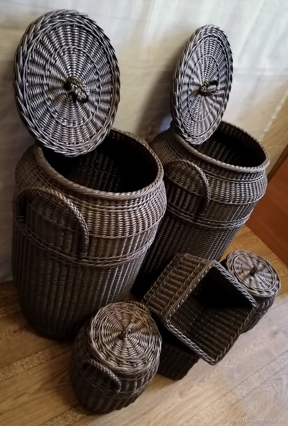 Плетеные корзины в интерьере