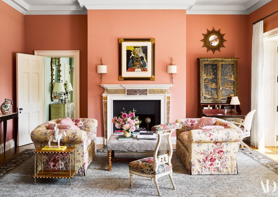 Персиковый цвет в интерьере гостиной